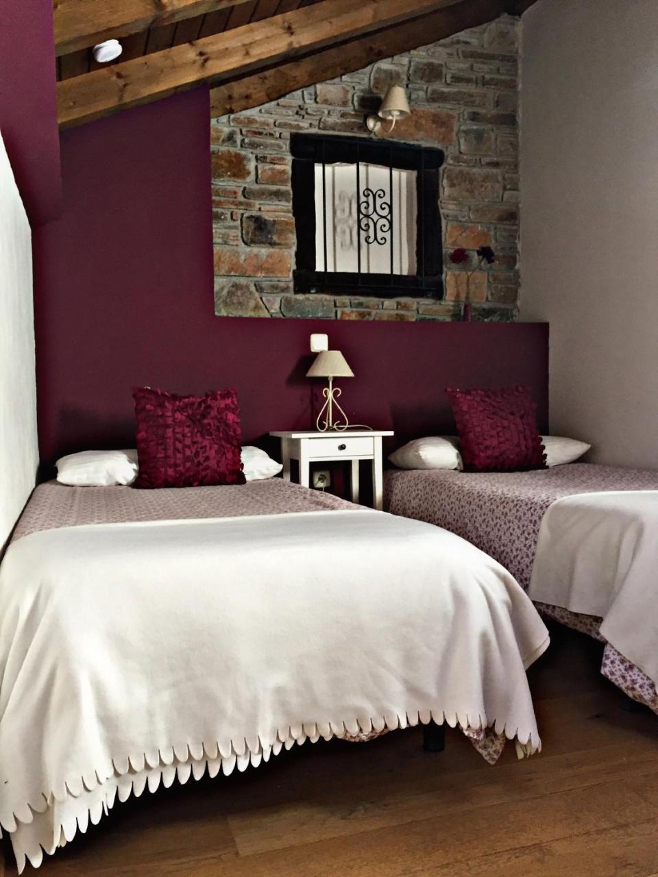 El Corral De Concejo Guest House Horcajuelo de la Sierra ภายนอก รูปภาพ